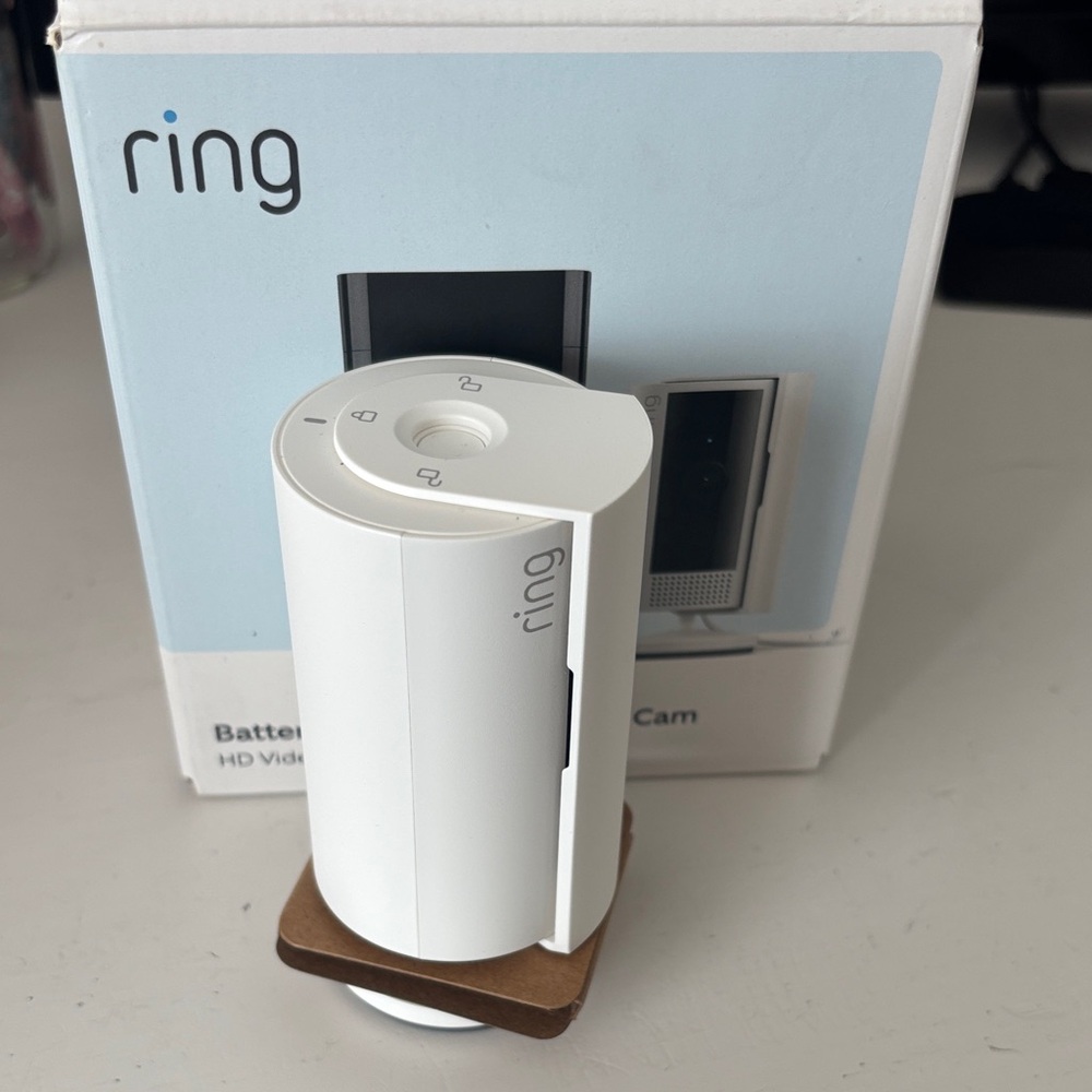 NWT Ring White Indoor Security Camera